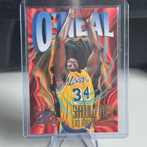 1997 Shaquille O’Neal Fleer Skybox Z Force. Los Angeles Lakers